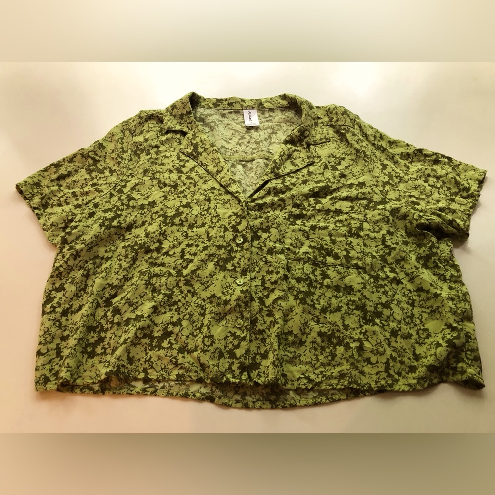 Abound Lime/Army Green Lightweight Short Shirt Size Large